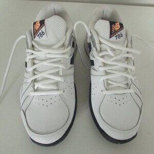 New Balance Men's 7.5 D Tennis Shoes (all-court, clay court), White & navy